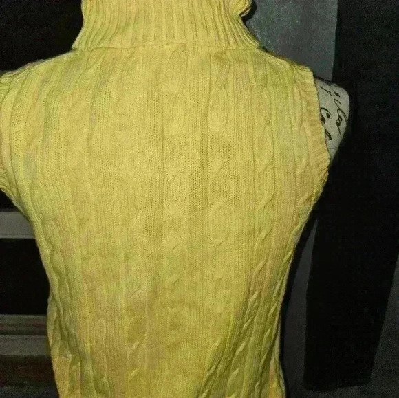 Pierre Cardin Womans Turtleneck Sleeveless Cable Knit Sweater Size S - Picture 8 of 11